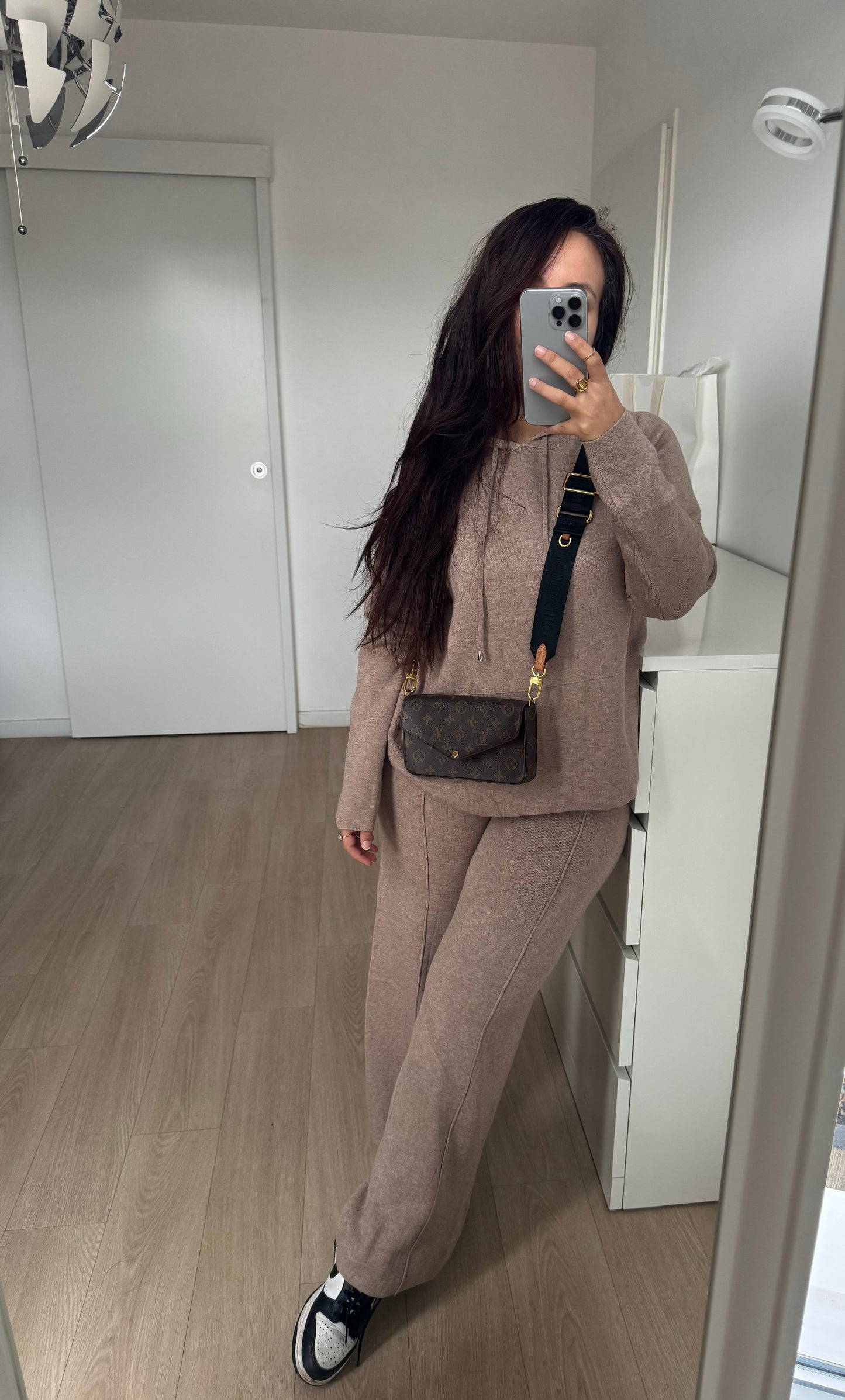 Ensemble Taupe