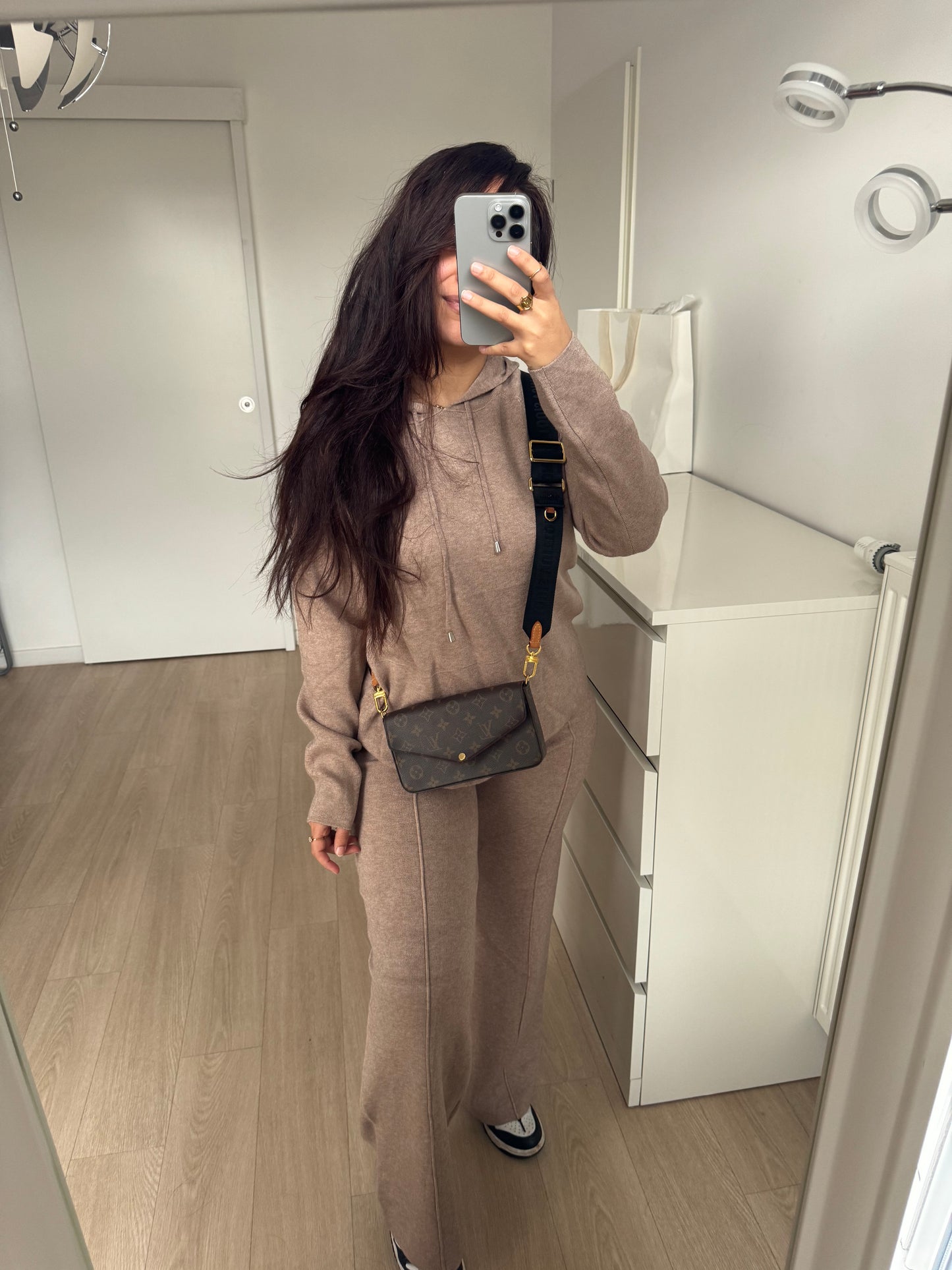 Ensemble Taupe